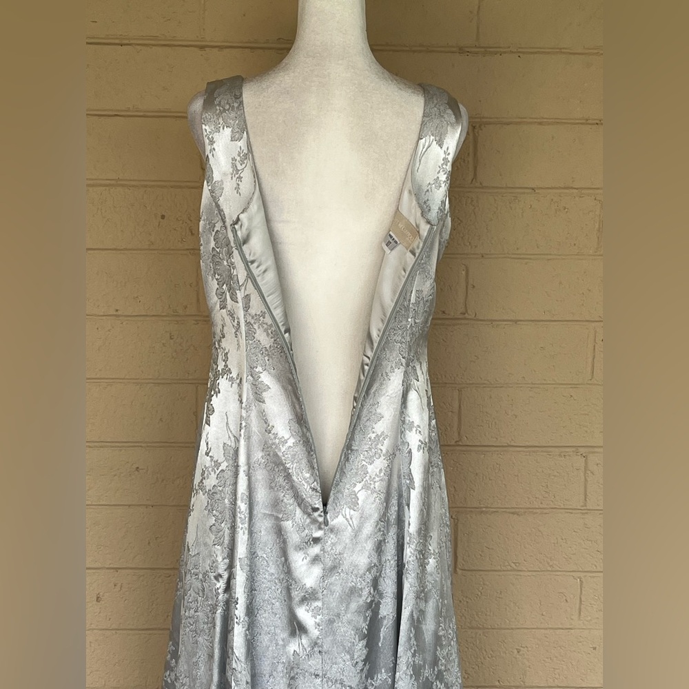 Scott McClintock silver metallic formal/ Prom/ bridesmaid/ wedding dress Vtg. 10 - Picture 6 of 11